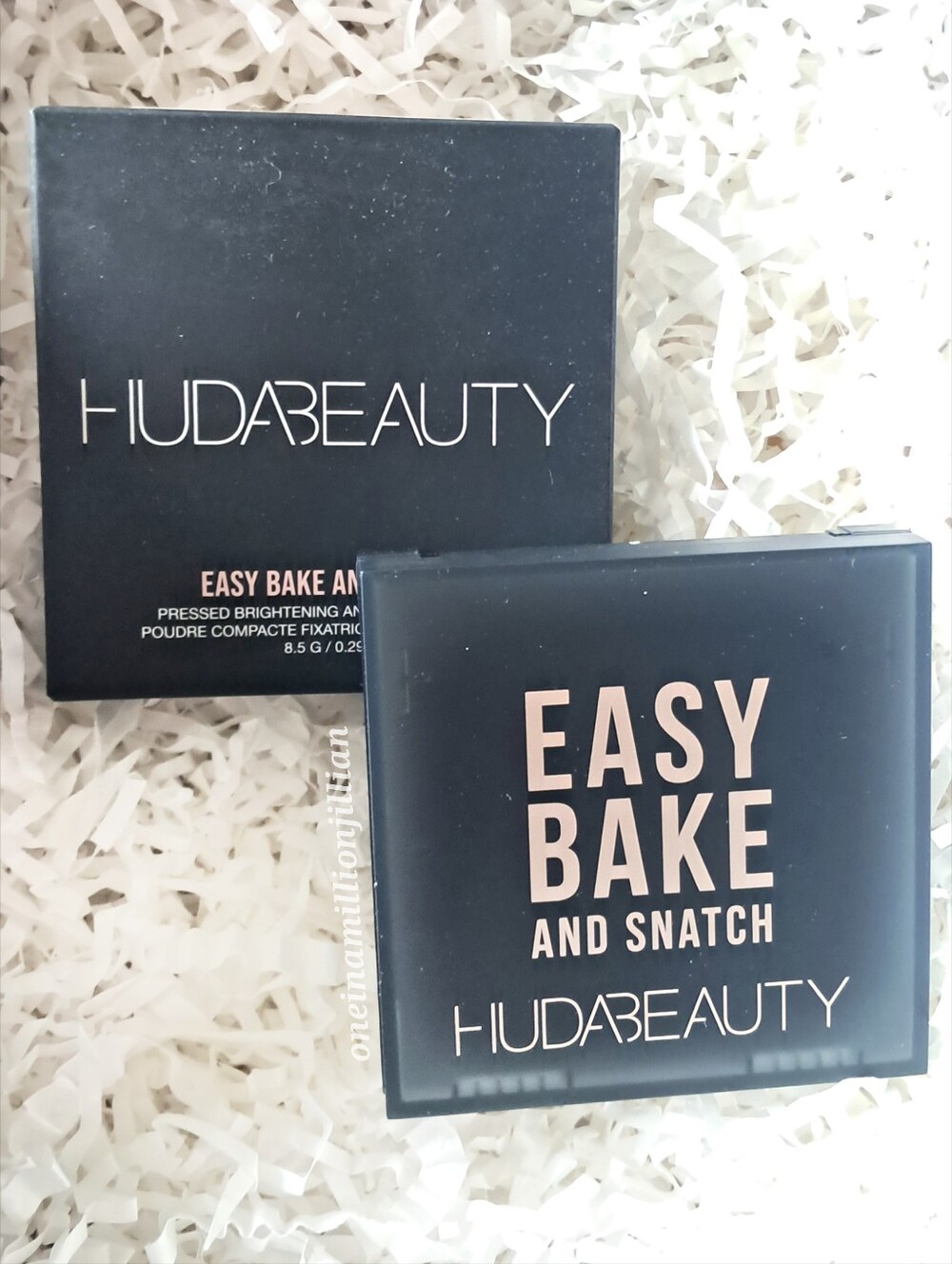 HUDA BEAUTY Easy Bake and Snatch Pressed Brightening & Setting Powder Peach Pie